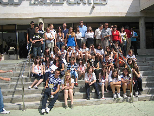 Cinco colegios y 16 estudiantes galardonados por su participación en el proyecto Deporte Escolar - 2, Foto 2