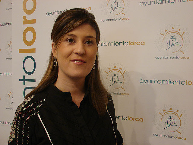 La Universidad Popular inaugura una exposición esta tarde de restauración de muebles y manualidades - 1, Foto 1