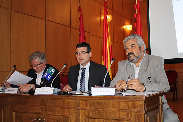 Los empresarios pachequeros se podrán promocionar en un “centro comercial virtual” gracias a un convenio del Ayuntamiento de Torre Pacheco - 1, Foto 1