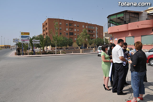 Las obras de la reordenación del tráfico por la Avenida Juan Carlos I, con la construcción de una redonda y nuevos viales, comenzarán la semana que viene, Foto 3