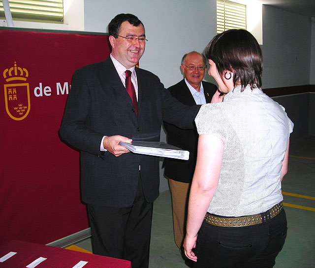 La Comunidad entrega una nueva promoción de viviendas protegidas para jóvenes en Cieza - 2, Foto 2