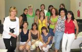 El Curso de Iniciación a Internet para mujeres se imparte en un Aula Móvil