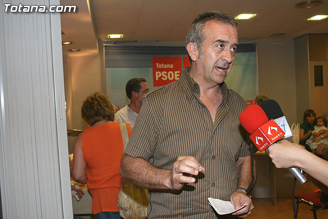 Los socialistas agradecen públicamente el respaldo de los ciudadanos que les confiaron su voto, Foto 1