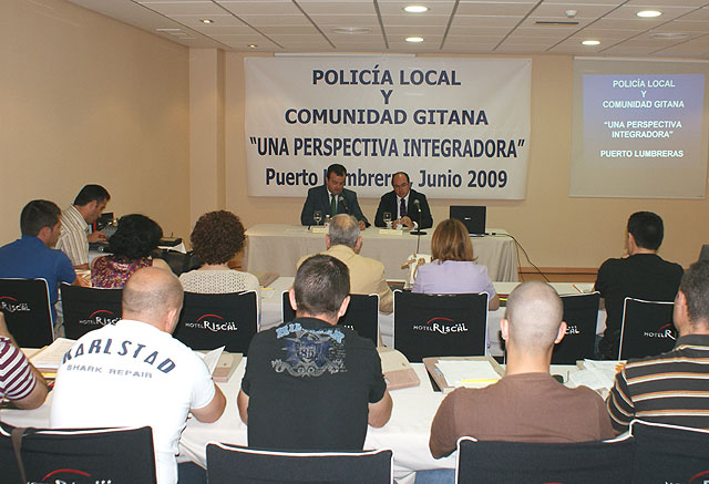Puerto Lumbreras acoge la I Jornada Regional ‘Policía Local y Comunidad Gitana: Una perspectiva integradora’ - 1, Foto 1