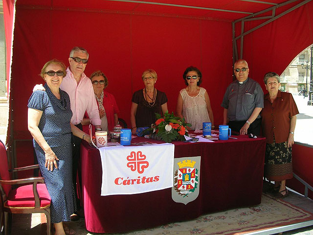 El Ayuntamiento recauda 1.200 euros para Cáritas - 1, Foto 1