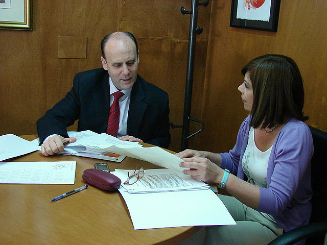 El Concejal de Educación y la Directora General de Ordenación Académica coordinan la implantación de nuevas enseñanzas en el término municipal - 1, Foto 1