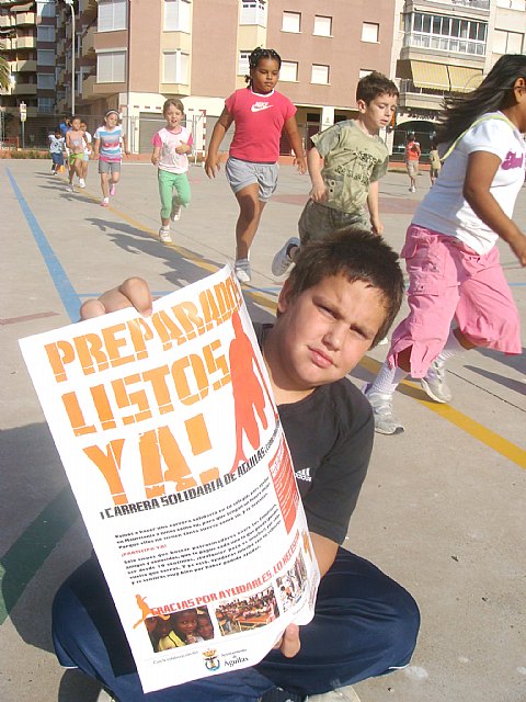 Águilas acoge la I Carrera Solidaria «Corre para ayudar» - 2, Foto 2