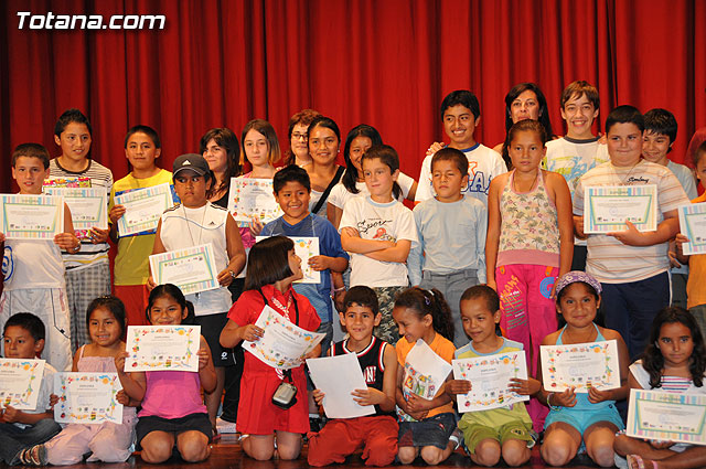 Más de sesenta niños y jóvenes de Primaria y Secundaria han recibido formación a través de los grupos de refuerzo educativo, Foto 1