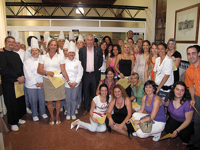 60 alumnos de los cursos de Formación Ocupacional del IMSS reciben sus diplomas - 4, Foto 4