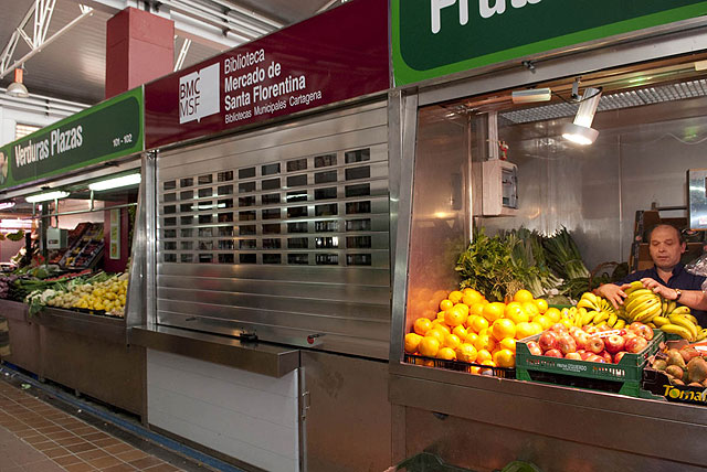 Vuelve a abrir la biblioteca del mercado de Santa Florentina - 1, Foto 1