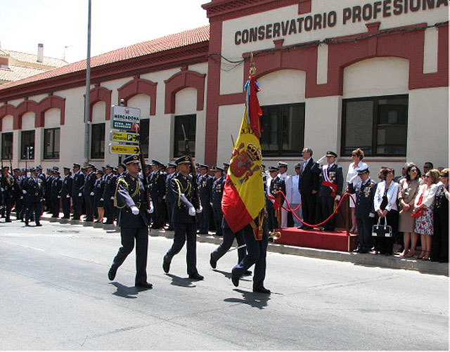 Más de 200 civiles juran bandera en la plaza de España de San Javier - 4, Foto 4