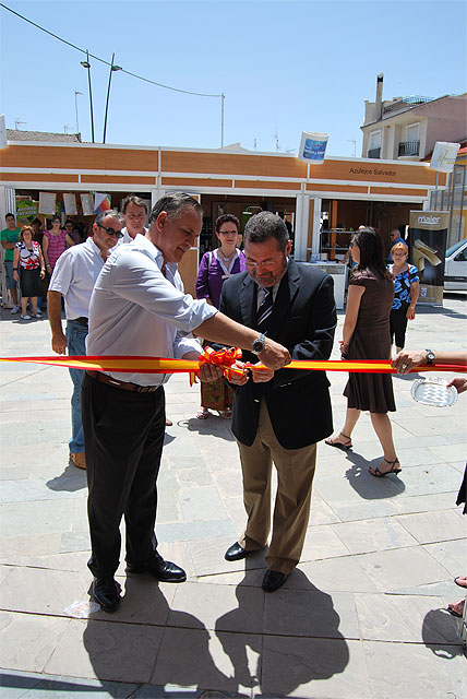 Arranca la II Feria Outlet de Comercio de Ceutí con la participación de veinte negocios de la localidad - 1, Foto 1