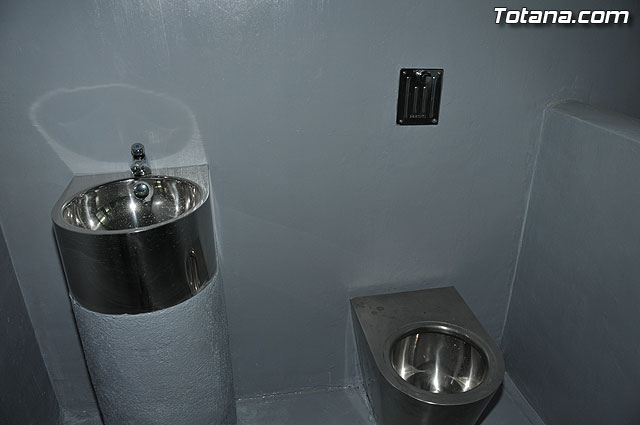 El director general de Administracin Local, acompañado por autoridades locales, visita el nuevo edificio de Polica Local “Cabo Alfonso Murcia” - 6