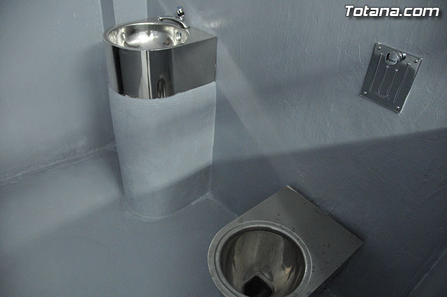 El director general de Administracin Local, acompañado por autoridades locales, visita el nuevo edificio de Polica Local “Cabo Alfonso Murcia” - 10