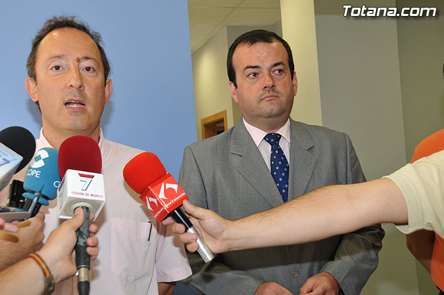 El director general de Administracin Local, acompañado por autoridades locales, visita el nuevo edificio de Polica Local “Cabo Alfonso Murcia” - 16