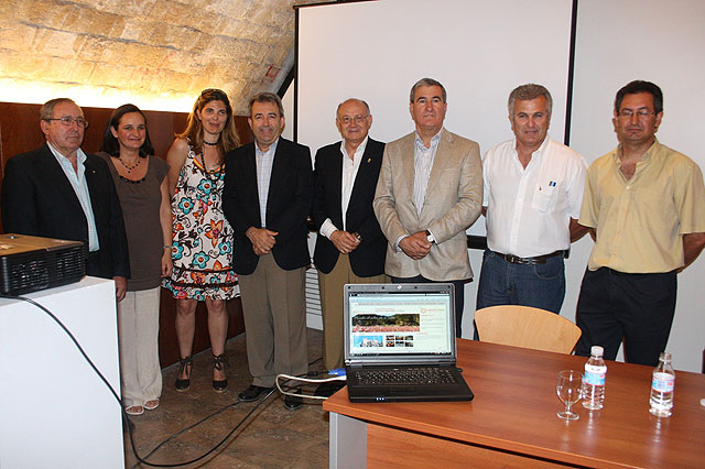 Cerdá destaca que “La Región de Murcia es la primera zona productora de melocotón de España” - 1, Foto 1