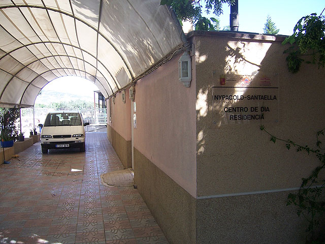 El concejal de Bienestar Social visita en Lorca el Centro de Día de la Asociación de Niños y Padres contra las Drogas, Foto 3
