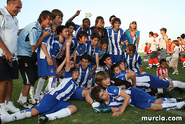 El RCD Espanyol se proclama campeón del VIII Torneo de Fútbol Infantil “Ciudad de Totana”, Foto 1