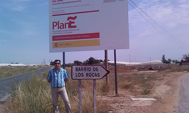 Las obras del Plan E mejoran el asfalto y la iluminación en El Lugarico y Los Rocas - 1, Foto 1
