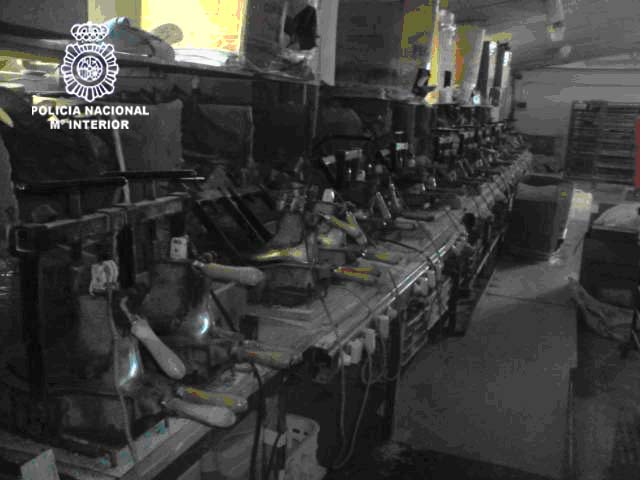 Detenido un empresario por explotación laboral de ciudadanos extranjeros, delitos contra los derechos de los trabajadores y relativos a la seguridad e higiene en el trabajo - 1, Foto 1