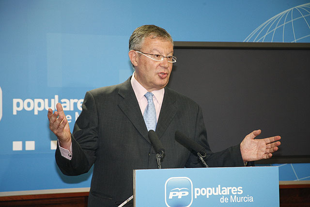 Ruiz Vivo: “Saura tiene miedo escénico a la calle Ferraz” - 1, Foto 1