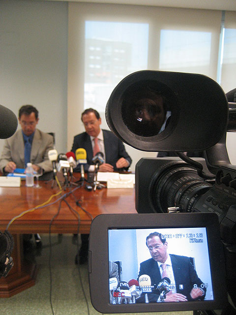 El Alcalde y el consejero acuerdan inyectar 3,8 millones de euros para garantizar las prestaciones sociales básicas - 3, Foto 3