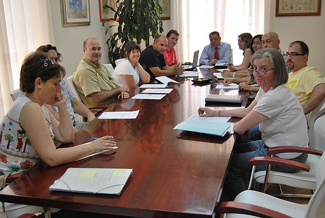 Se celebra una reunión de seguimiento del Taller de Empleo “Cerro del Castillo” - 1, Foto 1