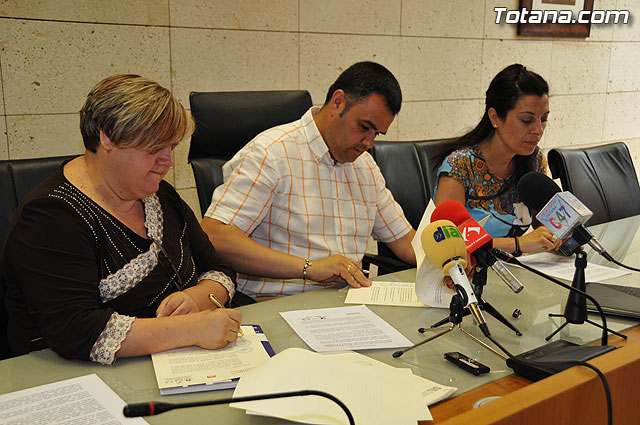 El Ayuntamiento renueva el convenio de colaboracin con la Federacin de Asociaciones Murcianas de Personas con Discapacidad Fsica y Orgnica por importe de 6.300 euros - 1