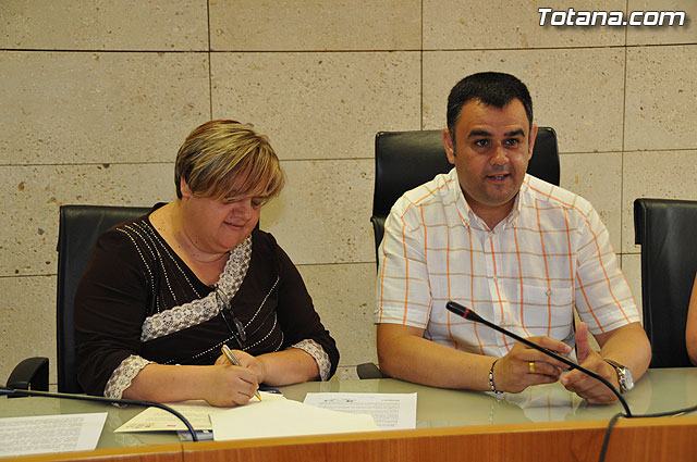 El Ayuntamiento renueva el convenio de colaboracin con la Federacin de Asociaciones Murcianas de Personas con Discapacidad Fsica y Orgnica por importe de 6.300 euros - 2