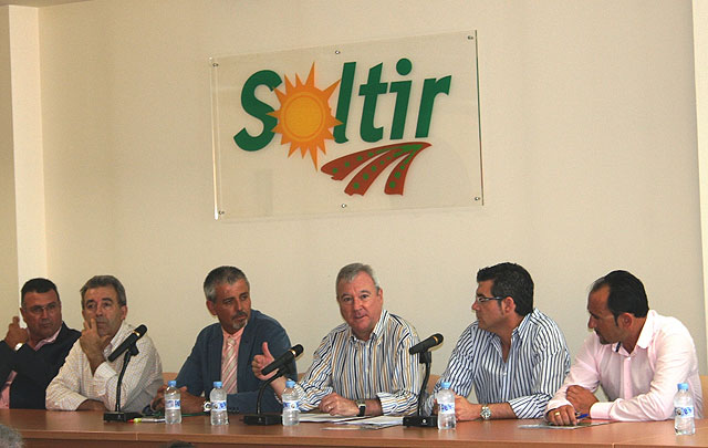 Valcárcel resalta el “compromiso social” de las empresas hortofrutícolas murcianas como generadoras de empleo y alimentos de calidad - 1, Foto 1