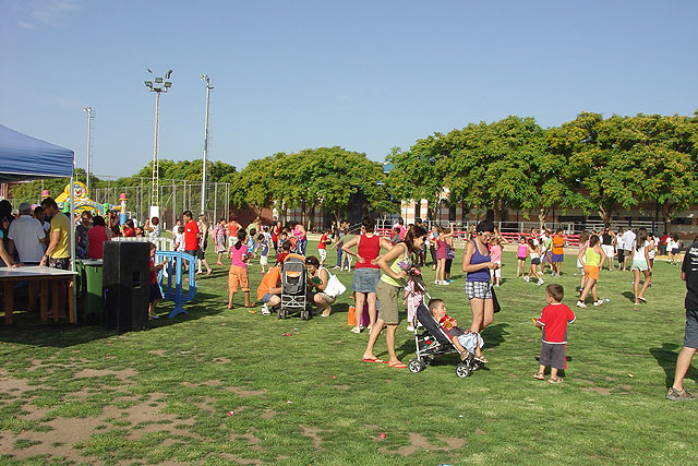 Más de 700 niños participaron en la “Fiesta final de temporada de escuelas 2009” - 2, Foto 2