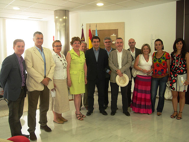 La Comunidad destina 42.000 euros para convertir La Manga en sede de los dos grandes festivales de San Javier - 1, Foto 1