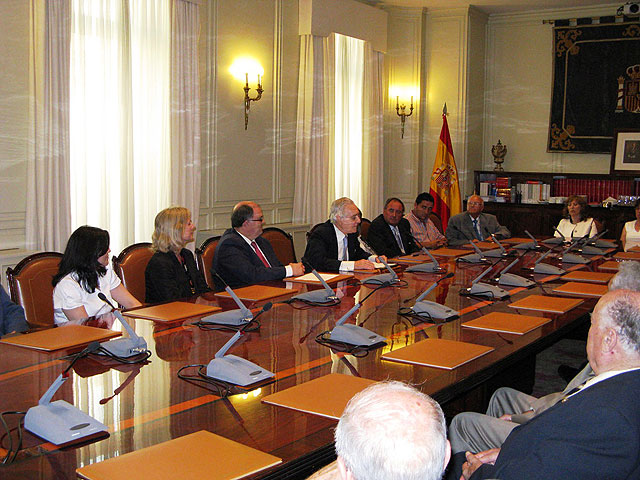 El Consejo General del Poder Judicial alaba la labor del Consejo de Hombres Buenos de la Huerta de Murcia y el Tribunal de las Aguas de Valencia - 1, Foto 1
