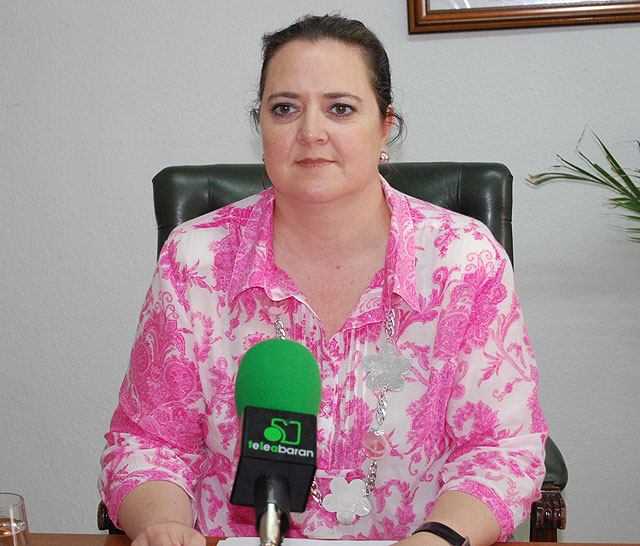 Isabel Carrasco: “Estamos promoviendo continuamente actividades que repercutan en beneficio de los abaraneros” - 1, Foto 1