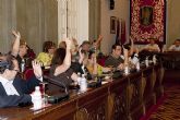 El Pleno aprueba el cese de la alcaldesa en consejos de administracin municipales por incompatibilidad
