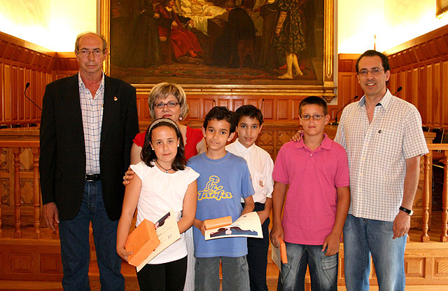La campaña Crece en Seguridad conciencia a los escolares de la importancia de prevenir riesgos en la vida familiar y laboral - 1, Foto 1