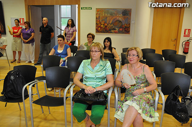 La Concejala de Mujer e Igualdad de Oportunidades clausura las actividades 08-09 con la entrega de diplomas de distintos cursos - 7
