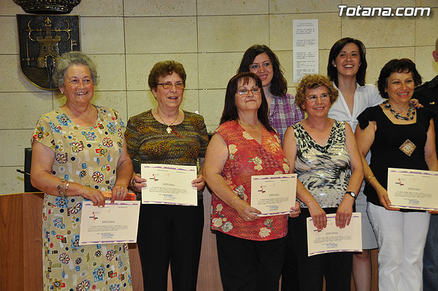 La Concejala de Mujer e Igualdad de Oportunidades clausura las actividades 08-09 con la entrega de diplomas de distintos cursos - 28