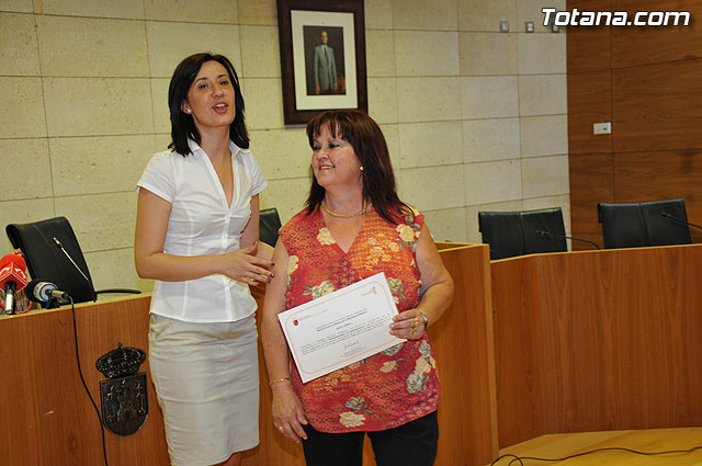 La Concejala de Mujer e Igualdad de Oportunidades clausura las actividades 08-09 con la entrega de diplomas de distintos cursos - 33