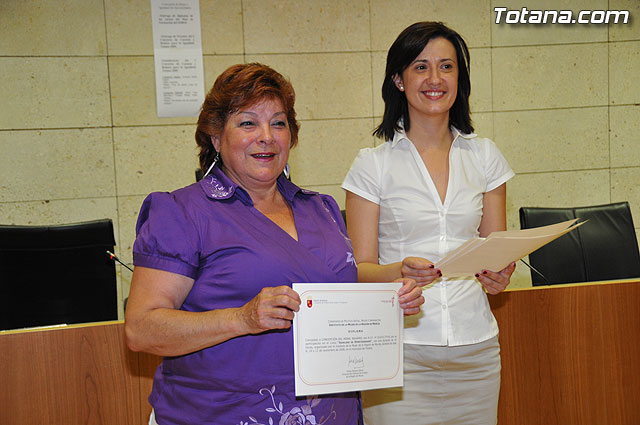 La Concejala de Mujer e Igualdad de Oportunidades clausura las actividades 08-09 con la entrega de diplomas de distintos cursos - 37