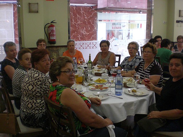 Se clausura la temporada de actividades y talleres llevados a cabo durante todo el año por la Asociación de Amas de Casa Las Tres Avemarías, Foto 2