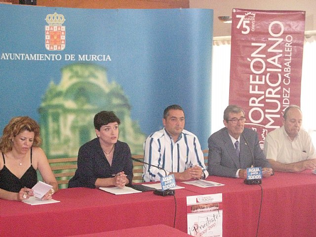 El Orfeón Fernández Caballero cierra los actos de celebración de su 75 aniversario con un gran concierto coral, Foto 1