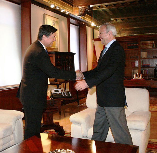 Valcárcel traslada a Claver su compromiso “para trabajar codo con codo” en la defensa del Tajo-Segura - 2, Foto 2