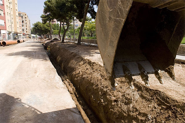 Las obras de Juan Fernández abordan la sustitución del colector de pluviales - 1, Foto 1