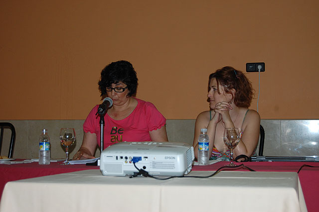 “Las mujeres asociadas cuentan con algo muy importante: la ilusión”, afirma la concejal de Mujer - 1, Foto 1