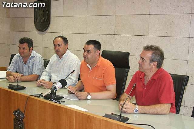 Los tres grupos polticos del consistorio totanero hacen frente comn y firman un manifiesto en defensa del Trasvase Tajo-Segura - 2