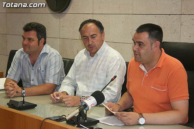 Los tres grupos polticos del consistorio totanero hacen frente comn y firman un manifiesto en defensa del Trasvase Tajo-Segura - 3