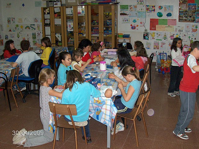 El proyecto de Dinamización Social de Barrios de “El Candil” clausura el curso con una fiesta de despedida de verano - 1, Foto 1