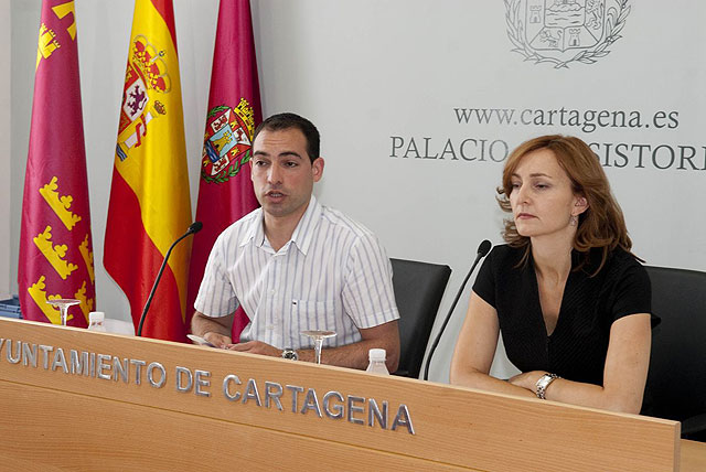 El catamarán turístico ofrecerá paseos al anochecer en julio y agosto - 1, Foto 1