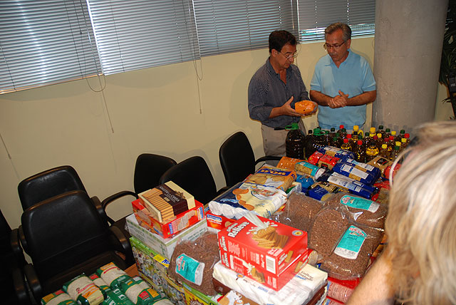 La mayoría de personas necesitadas que acuden a Cáritas son jóvenes de entre 20 y 40 años - 1, Foto 1
